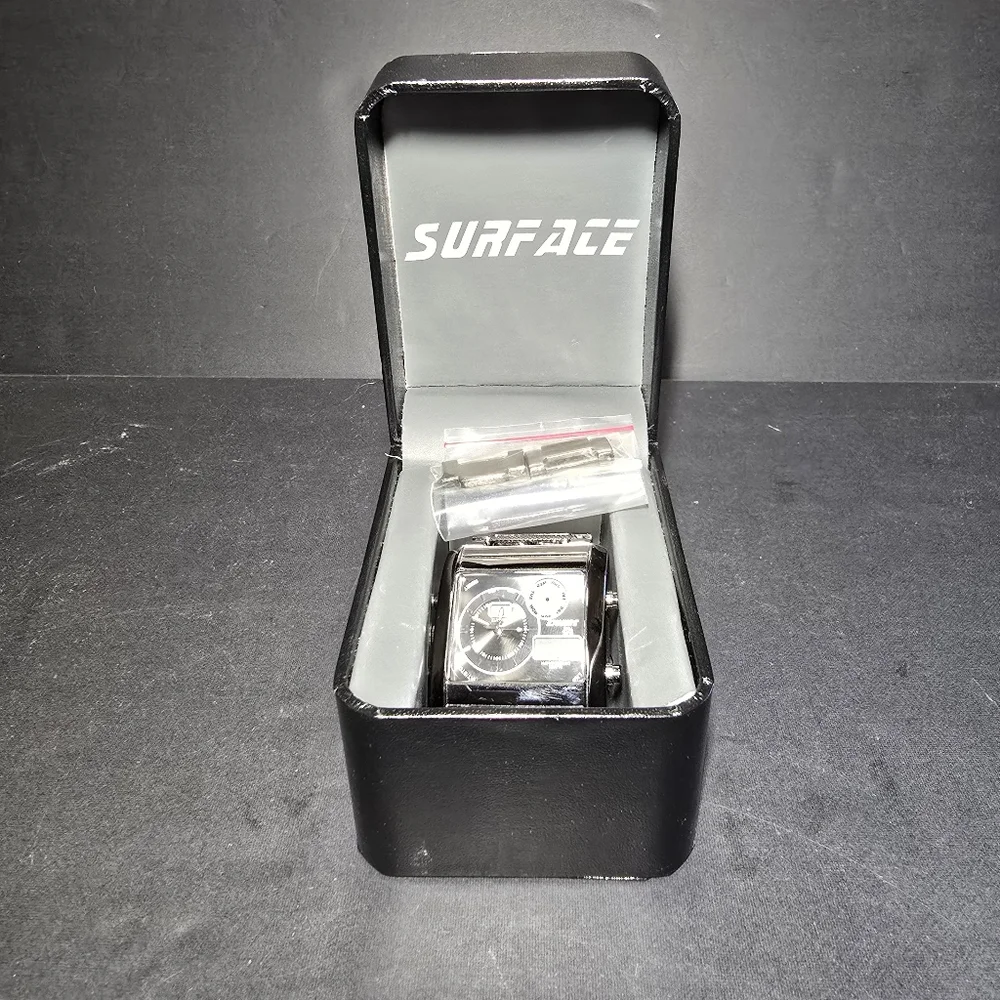 Surface Dual Time Alarm Chronograph Quartz Watch Mens Black Box Extra Links